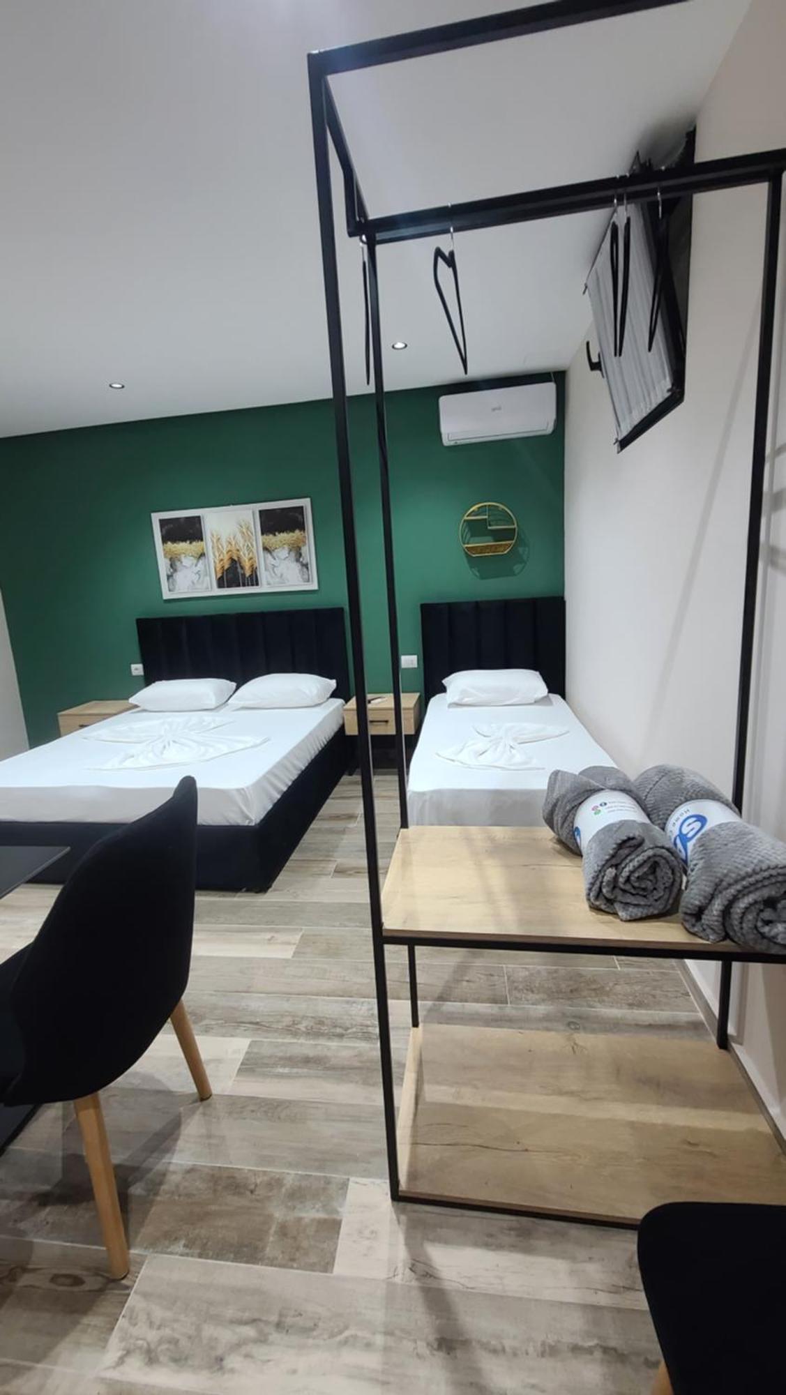 Guest House Tian & Hojz Δυρράχιο Εξωτερικό φωτογραφία